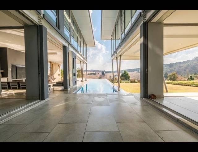 5 BEDROOM HOUSE FOR SALE IN EYE OF AFRICA